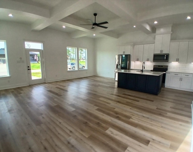 1132 Long Leaf Pine Street - Photo Thumbnail 2