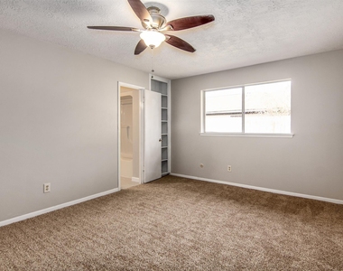 4305 Fairway Street - Photo Thumbnail 13