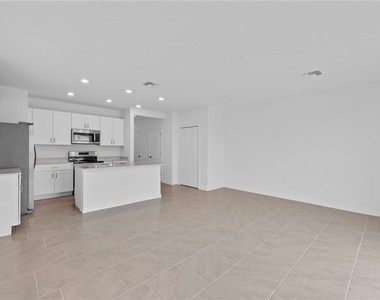 4215 Caterina Court - Photo Thumbnail 8