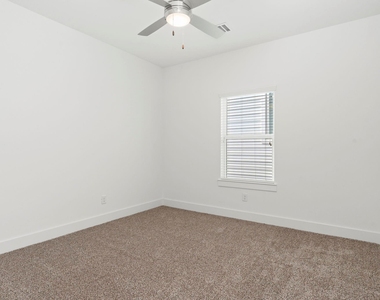 1513 Egypt Street - Photo Thumbnail 21