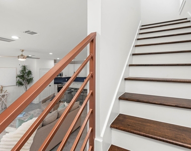 1513 Egypt Street - Photo Thumbnail 17