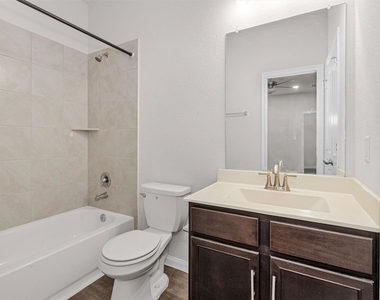 17423 Desmond Street - Photo Thumbnail 12