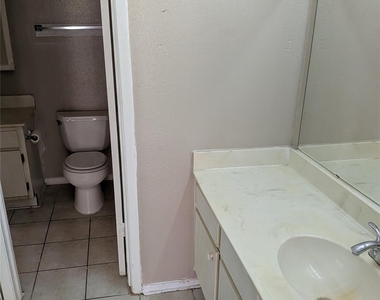 12214 Bob White Drive - Photo Thumbnail 25
