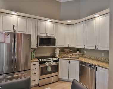2825 Palm Beach Boulevard - Photo Thumbnail 26