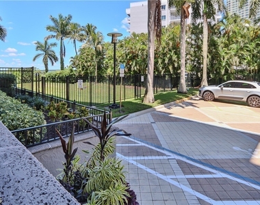 2825 Palm Beach Boulevard - Photo Thumbnail 40