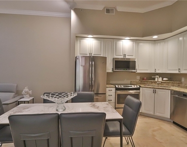 2825 Palm Beach Boulevard - Photo Thumbnail 16