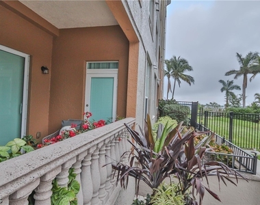 2825 Palm Beach Boulevard - Photo Thumbnail 4