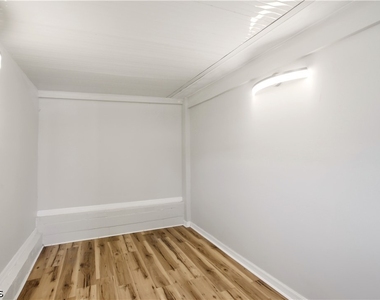 1640 Daniels Drive - Photo Thumbnail 10