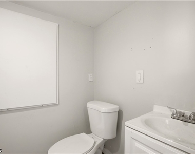 1640 Daniels Drive - Photo Thumbnail 13
