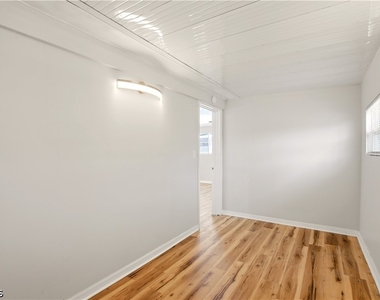 1640 Daniels Drive - Photo Thumbnail 11