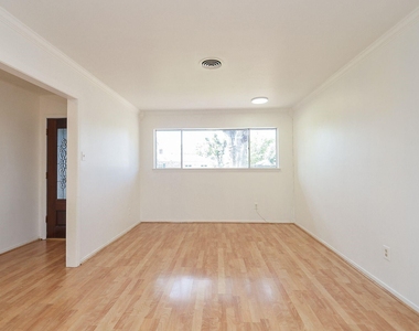 7327 Osage Street - Photo Thumbnail 4