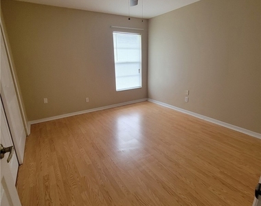 311 Inman Street - Photo Thumbnail 5