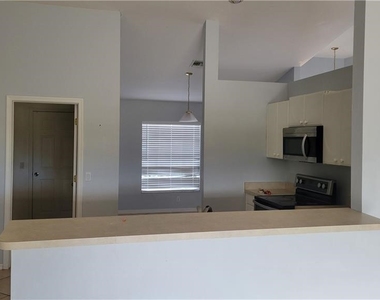 3217 10th Street Sw - Photo Thumbnail 6