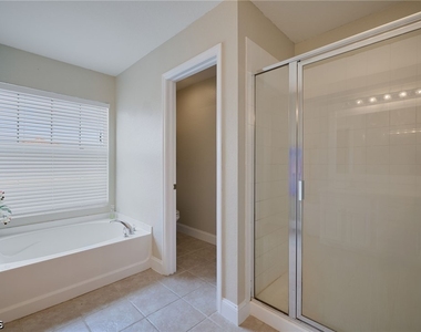 2059 Willow Branch Drive - Photo Thumbnail 12
