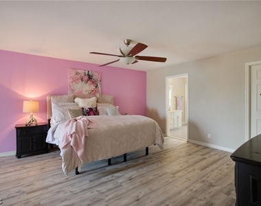 2059 Willow Branch Drive - Photo Thumbnail 10