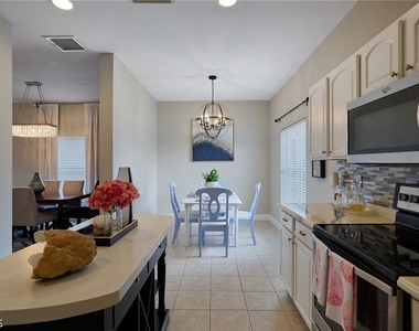2059 Willow Branch Drive - Photo Thumbnail 9