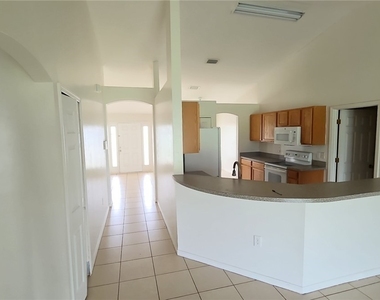 832 Palomino Street E - Photo Thumbnail 12