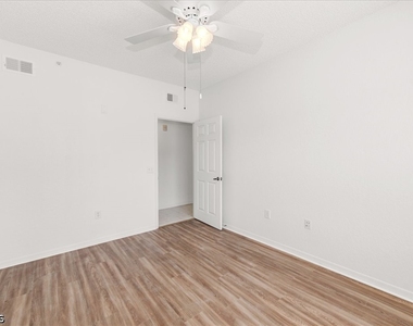 15590 Ocean Walk Circle - Photo Thumbnail 18