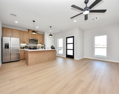 9824 Nedwald Street - Photo Thumbnail 14