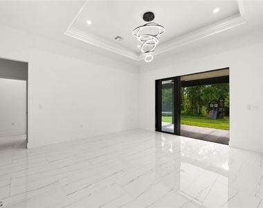 14 Truman Avenue - Photo Thumbnail 17