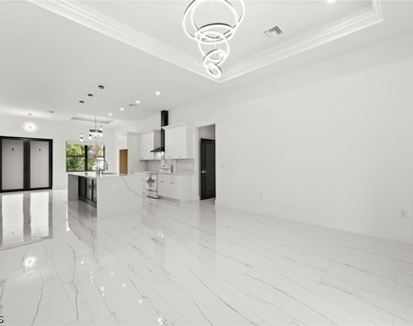 14 Truman Avenue - Photo Thumbnail 22