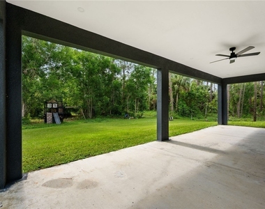 14 Truman Avenue - Photo Thumbnail 18