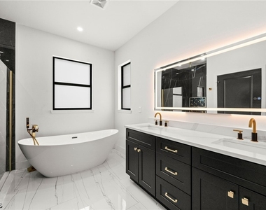 14 Truman Avenue - Photo Thumbnail 3