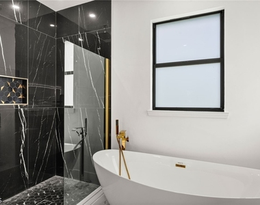 14 Truman Avenue - Photo Thumbnail 28