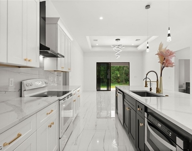 14 Truman Avenue - Photo Thumbnail 4
