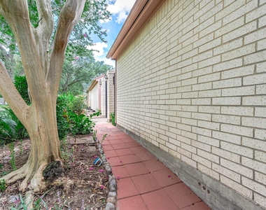 12302 Piping Rock Drive - Photo Thumbnail 3