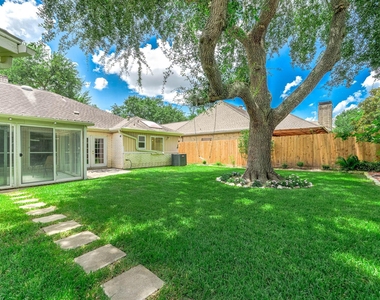 12302 Piping Rock Drive - Photo Thumbnail 38