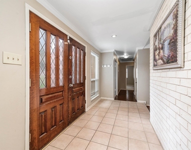 12302 Piping Rock Drive - Photo Thumbnail 9