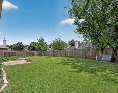 9710 Berkshire Trace - Photo Thumbnail 28