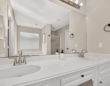 9710 Berkshire Trace - Photo Thumbnail 22