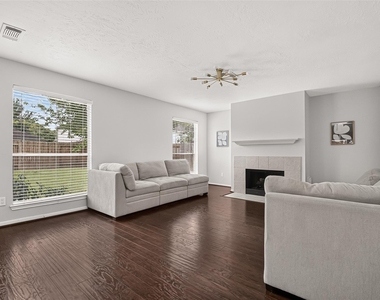 9710 Berkshire Trace - Photo Thumbnail 6