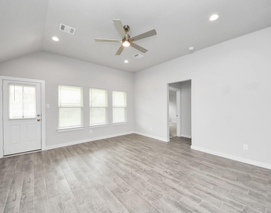 3335 Hackberry Tree Lane - Photo Thumbnail 25