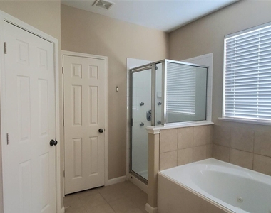 20110 Jasper Oaks Drive - Photo Thumbnail 7