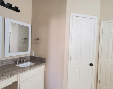 20110 Jasper Oaks Drive - Photo Thumbnail 8
