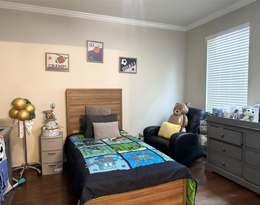 17815 Gables Bend Drive - Photo Thumbnail 20