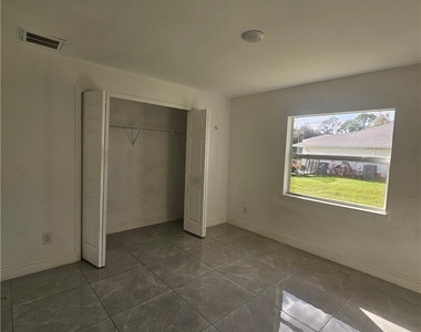 4720 29th Street Sw - Photo Thumbnail 7