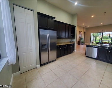 5263 Ferrari Avenue - Photo Thumbnail 4