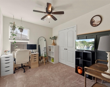 2417 Nautica Terrace Drive - Photo Thumbnail 11