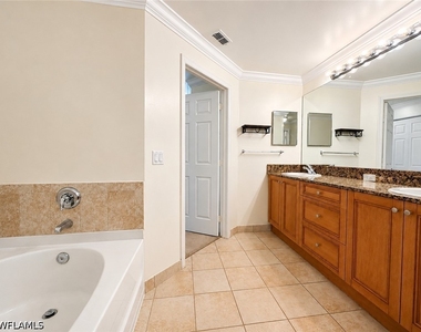 10101 Villagio Palms Way - Photo Thumbnail 10