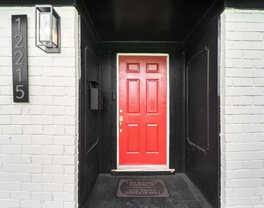 12215 Hillcroft Street - Photo Thumbnail 4