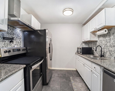 12215 Hillcroft Street - Photo Thumbnail 11