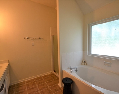 12110 Laurel Court - Photo Thumbnail 26