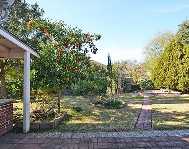 12110 Laurel Court - Photo Thumbnail 39