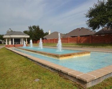 12110 Laurel Court - Photo Thumbnail 34