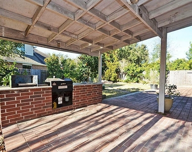 12110 Laurel Court - Photo Thumbnail 38