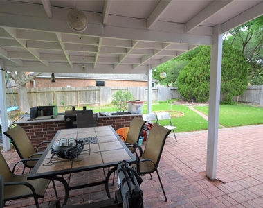 12110 Laurel Court - Photo Thumbnail 12